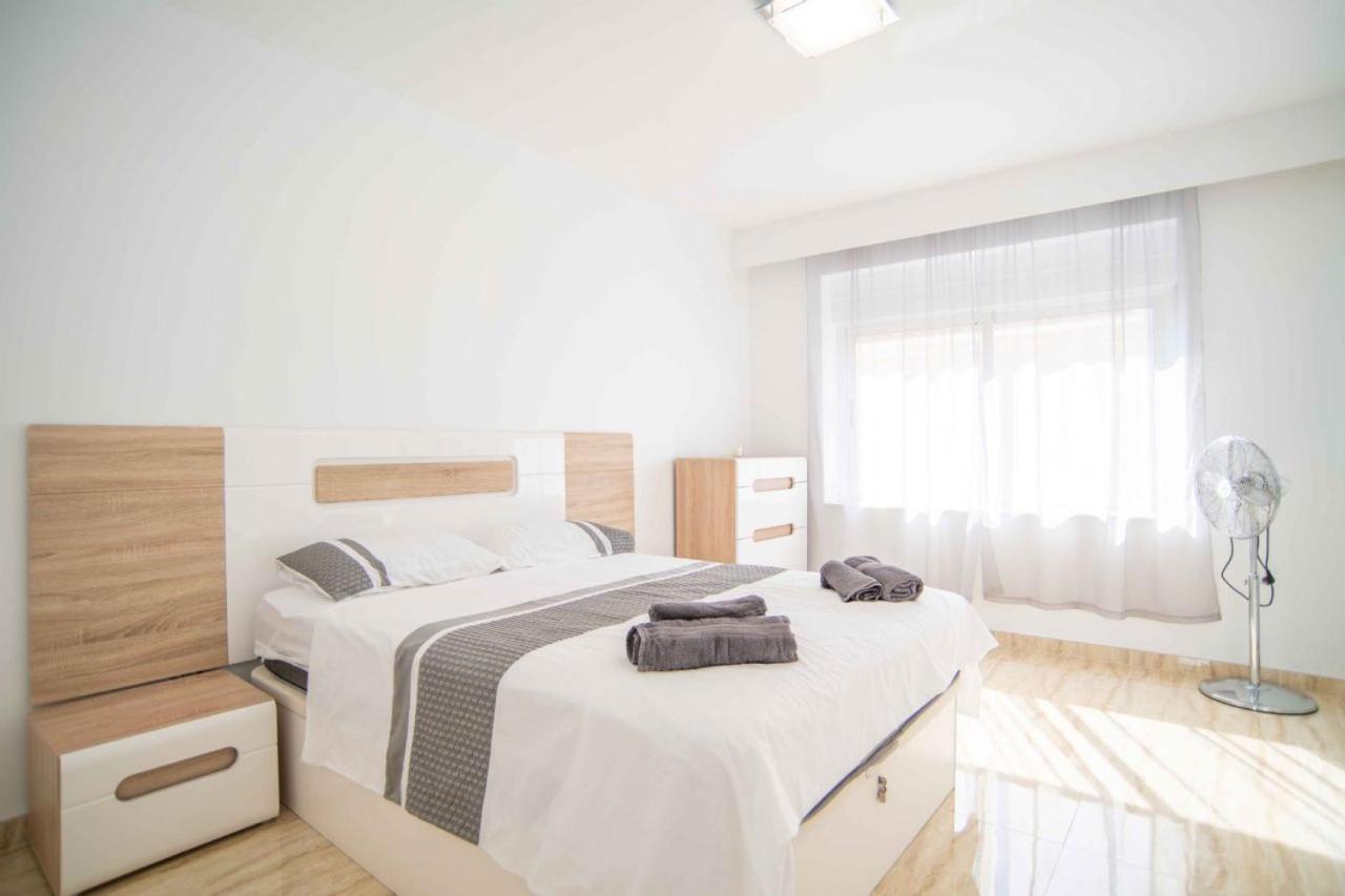 Beautiful Two Bedroom Apartment Next To The Beachfront Torre de la Horadada Zewnętrze zdjęcie