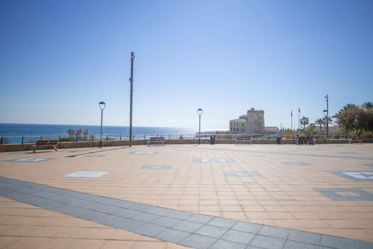 Beautiful Two Bedroom Apartment Next To The Beachfront Torre de la Horadada Zewnętrze zdjęcie